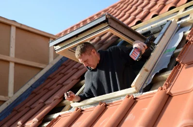 Pose de fenêtres de toit Velux à Linzeux